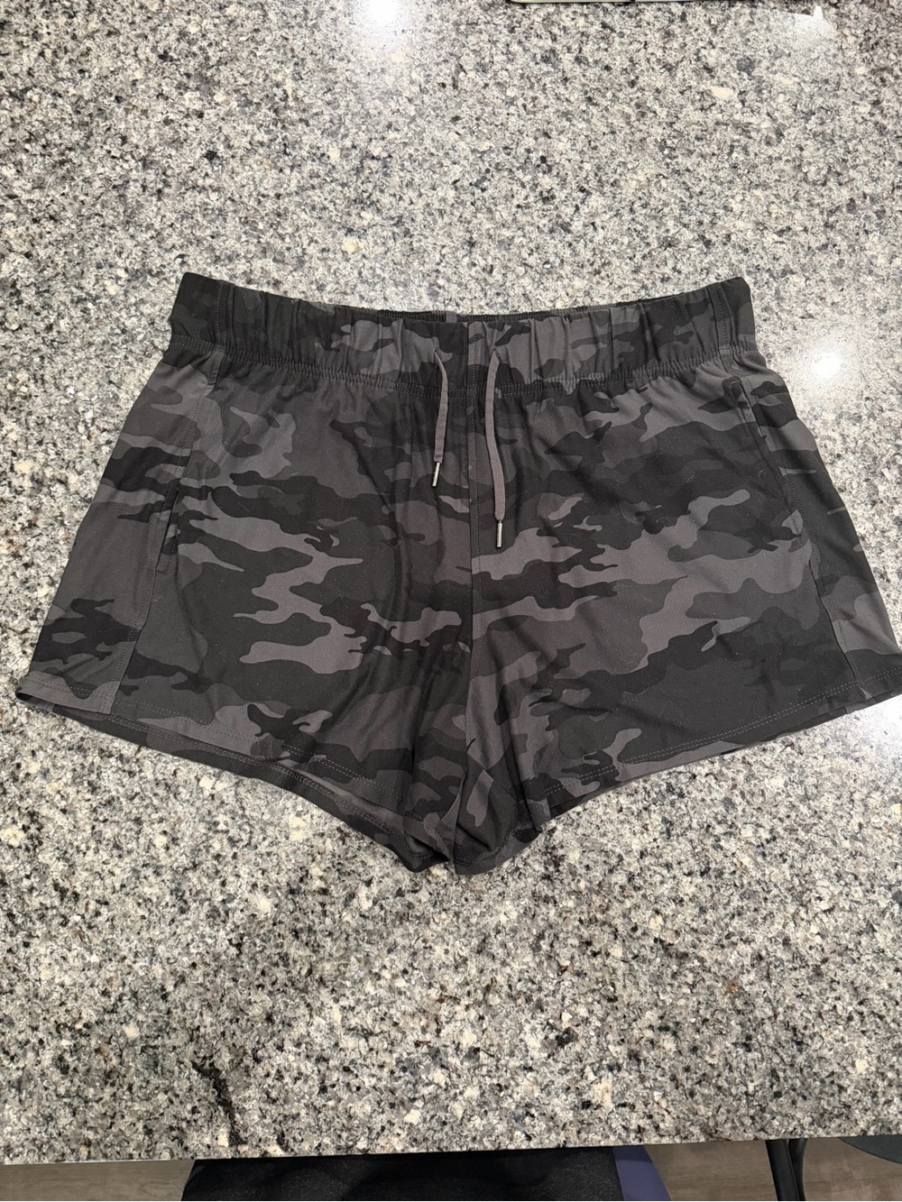 Source Unknown Black & Gray Camo Athletic Shorts